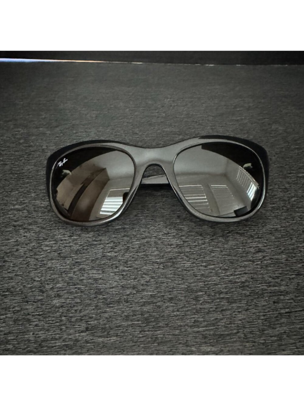 NWOT Ray-Ban RB4216 601/71 56mm Sunglasses Women's Black Frame Case Dust Bag - Picture 3 of 9